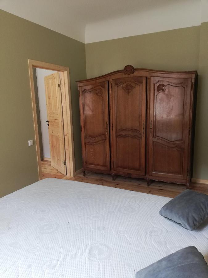 Historic Apartment With Wooden Floors In The Hearth Of Old-Town Рига Екстер'єр фото