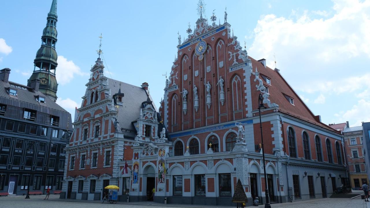 Historic Apartment With Wooden Floors In The Hearth Of Old-Town Рига Екстер'єр фото